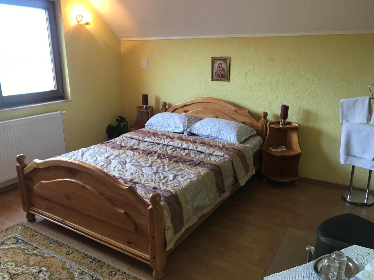 Vila La Izvor Petresti Exterior photo
